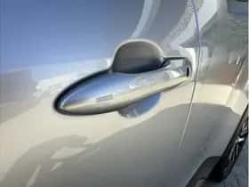 Toyota Yaris Cross (2025) thumbnail 23