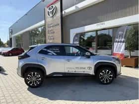 Toyota Yaris Cross (2025) thumbnail 6