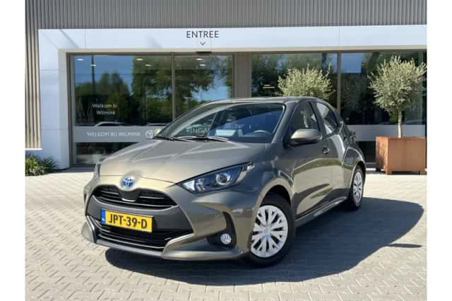 Toyota Yaris (2022) thumbnail 1