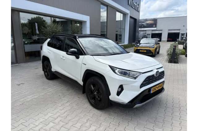 Toyota RAV4 (2020) thumbnail 4
