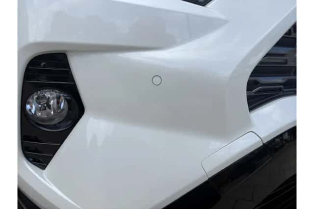 Toyota RAV4 (2020) thumbnail 6