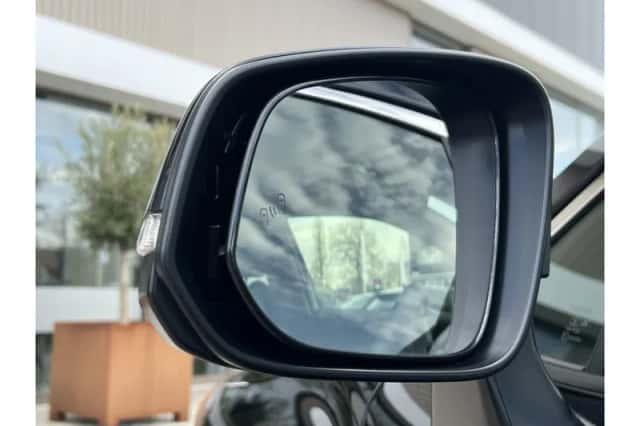 Toyota Corolla (2024) thumbnail 6