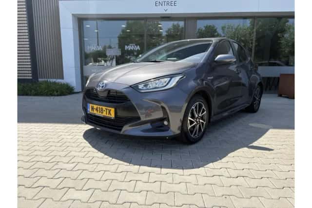 Toyota Yaris (2021) thumbnail 1