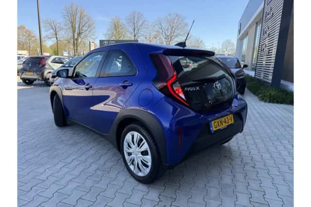 Toyota Aygo X (2024) thumbnail 4