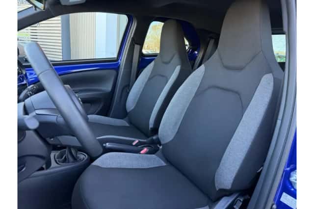 Toyota Aygo X (2024) thumbnail 6