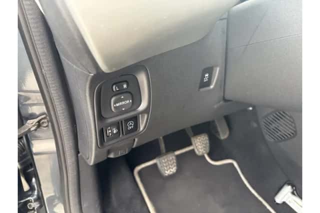 Toyota Aygo (2014) thumbnail 6
