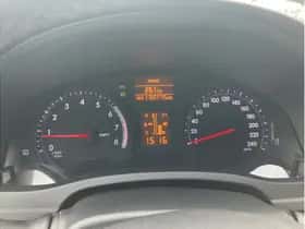 Toyota Avensis (2014) thumbnail 12