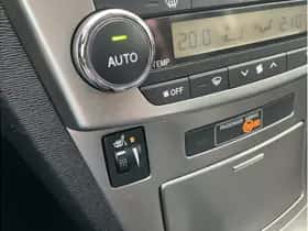 Toyota Avensis (2014) thumbnail 18