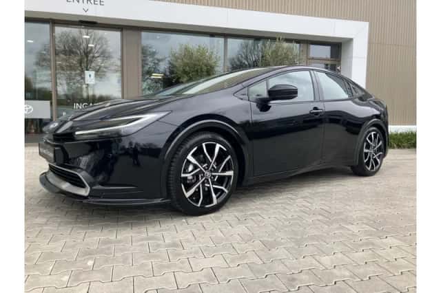 Toyota Prius (2023) thumbnail 1