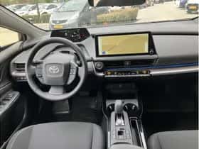 Toyota Prius (2023) thumbnail 14