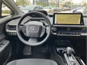 Toyota Prius (2023) thumbnail 15