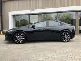 Toyota Prius (2023) thumbnail 4