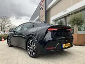 Toyota Prius (2023) thumbnail 5