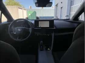 Toyota C-HR (2025) thumbnail 17
