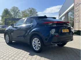 Toyota C-HR (2025) thumbnail 3
