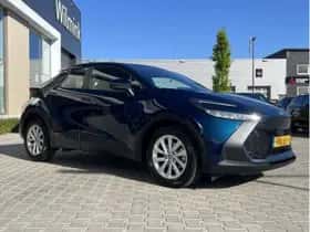 Toyota C-HR (2025) thumbnail 5