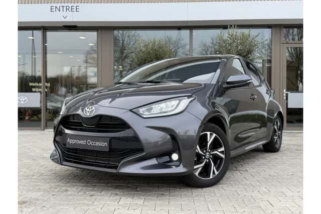 Toyota Yaris (2024) thumbnail 1