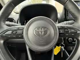 Toyota Yaris (2024) thumbnail 14