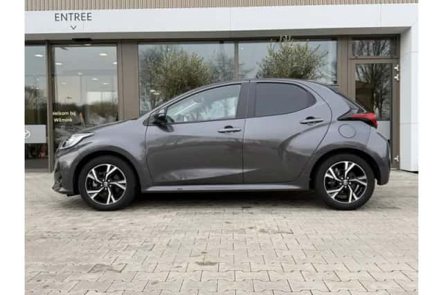 Toyota Yaris (2024) thumbnail 4
