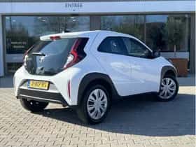 Toyota Aygo X (2024) thumbnail 4