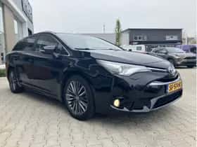 Toyota Avensis (2017) thumbnail 6