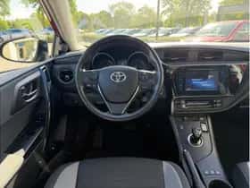 Toyota Auris (2018) thumbnail 20