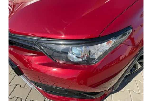 Toyota Auris (2018) thumbnail 4