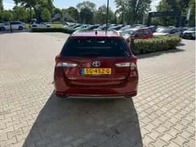 Toyota Auris (2018) thumbnail 10