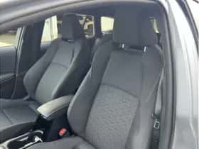 Toyota Corolla (2022) thumbnail 19