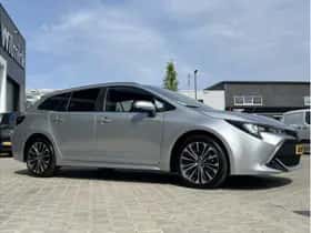 Toyota Corolla (2022) thumbnail 5