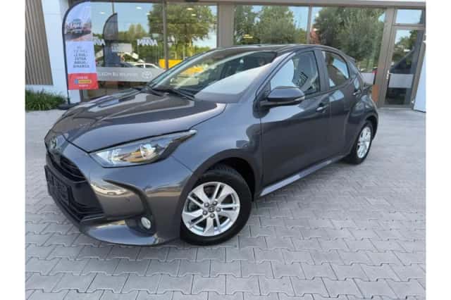Toyota Yaris (2025) thumbnail 1