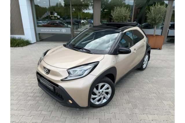Toyota Aygo X (2022) thumbnail 1