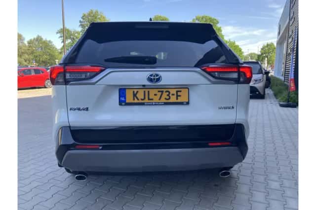 Toyota RAV4 (2020) thumbnail 4