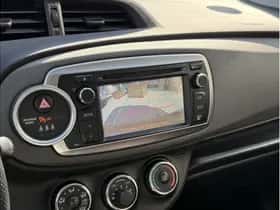 Toyota Yaris (2012) thumbnail 17