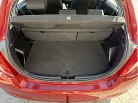 Toyota Yaris (2012) thumbnail 19