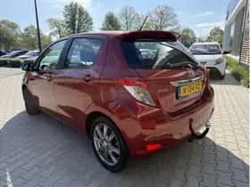 Toyota Yaris (2012) thumbnail 5