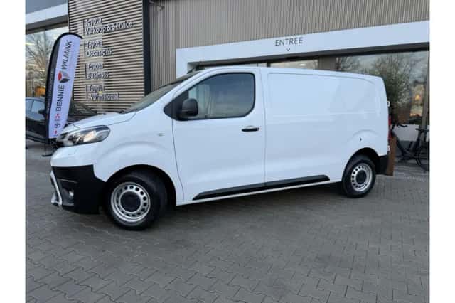 Toyota Proace (2021) thumbnail 2