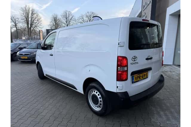 Toyota Proace (2021) thumbnail 4