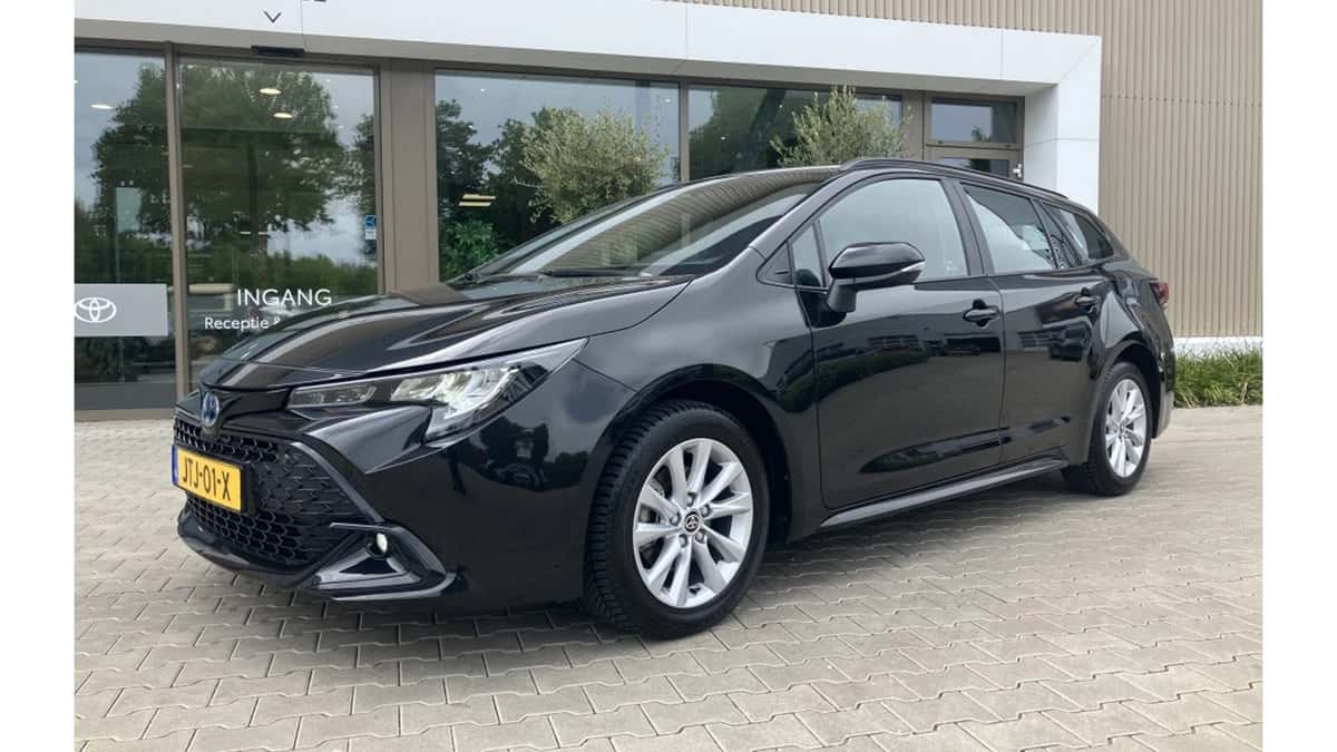 Toyota Corolla (2025) — foto 1