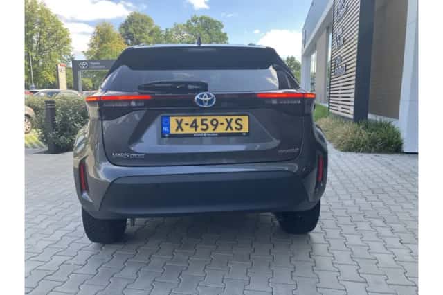 Toyota Yaris Cross (2022) thumbnail 4