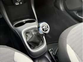 Toyota Aygo (2020) thumbnail 19
