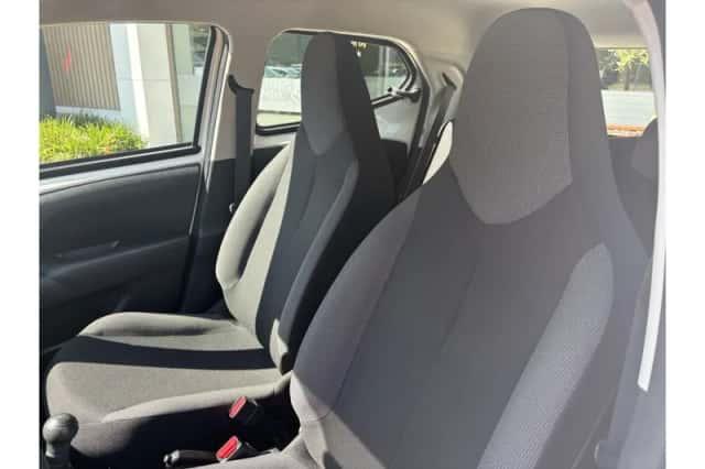 Toyota Aygo (2021) thumbnail 5