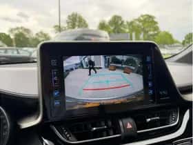 Toyota C-HR (2019) thumbnail 24