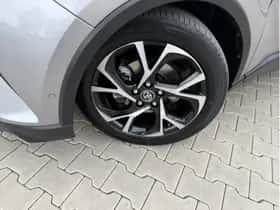 Toyota C-HR (2019) thumbnail 29