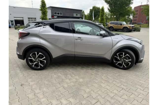 Toyota C-HR (2019) thumbnail 5