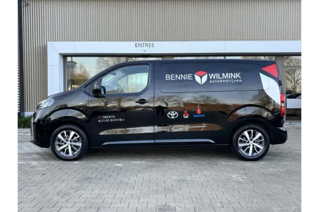 Toyota Proace (2024) thumbnail 2