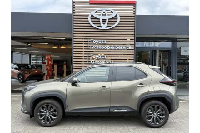 Toyota Yaris Cross (2023) thumbnail 2