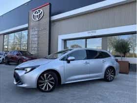 Toyota Corolla (2022) thumbnail 2