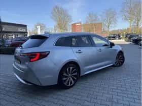 Toyota Corolla (2022) thumbnail 4