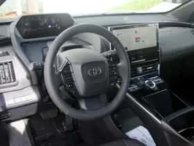 Toyota bZ4X (2025) thumbnail 13
